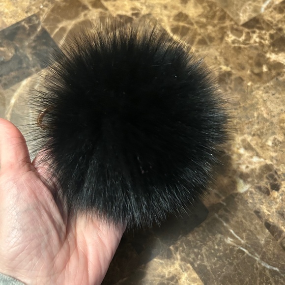 Tory Burch Pom Pom Bag Charm - Picture 2 of 4